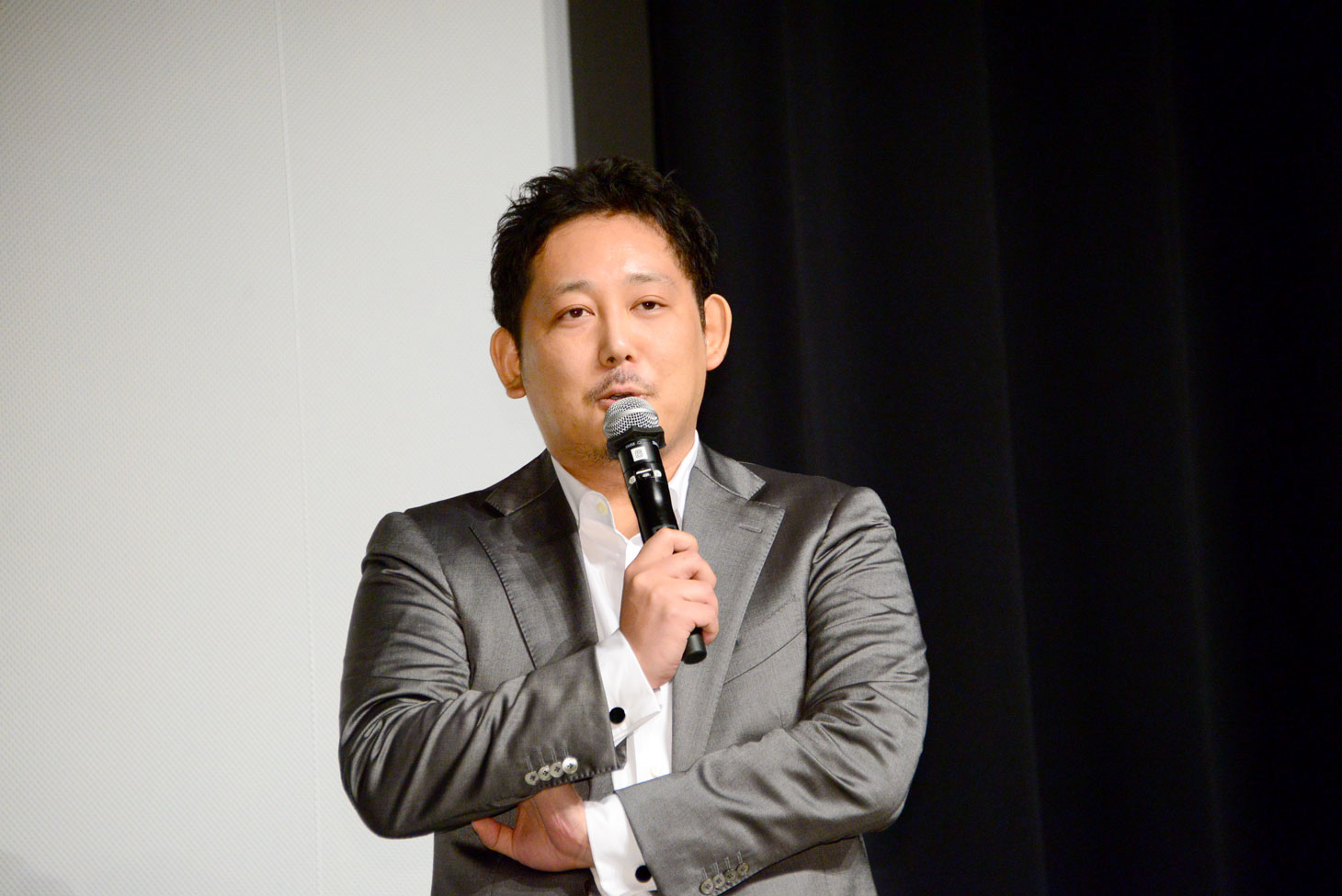 監督の入江悠。