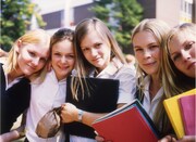 「ヴァージン・スーサイズ」 (c)1999 by Paramount Classics, a division of Paramount Pictures, All Rights Reserved