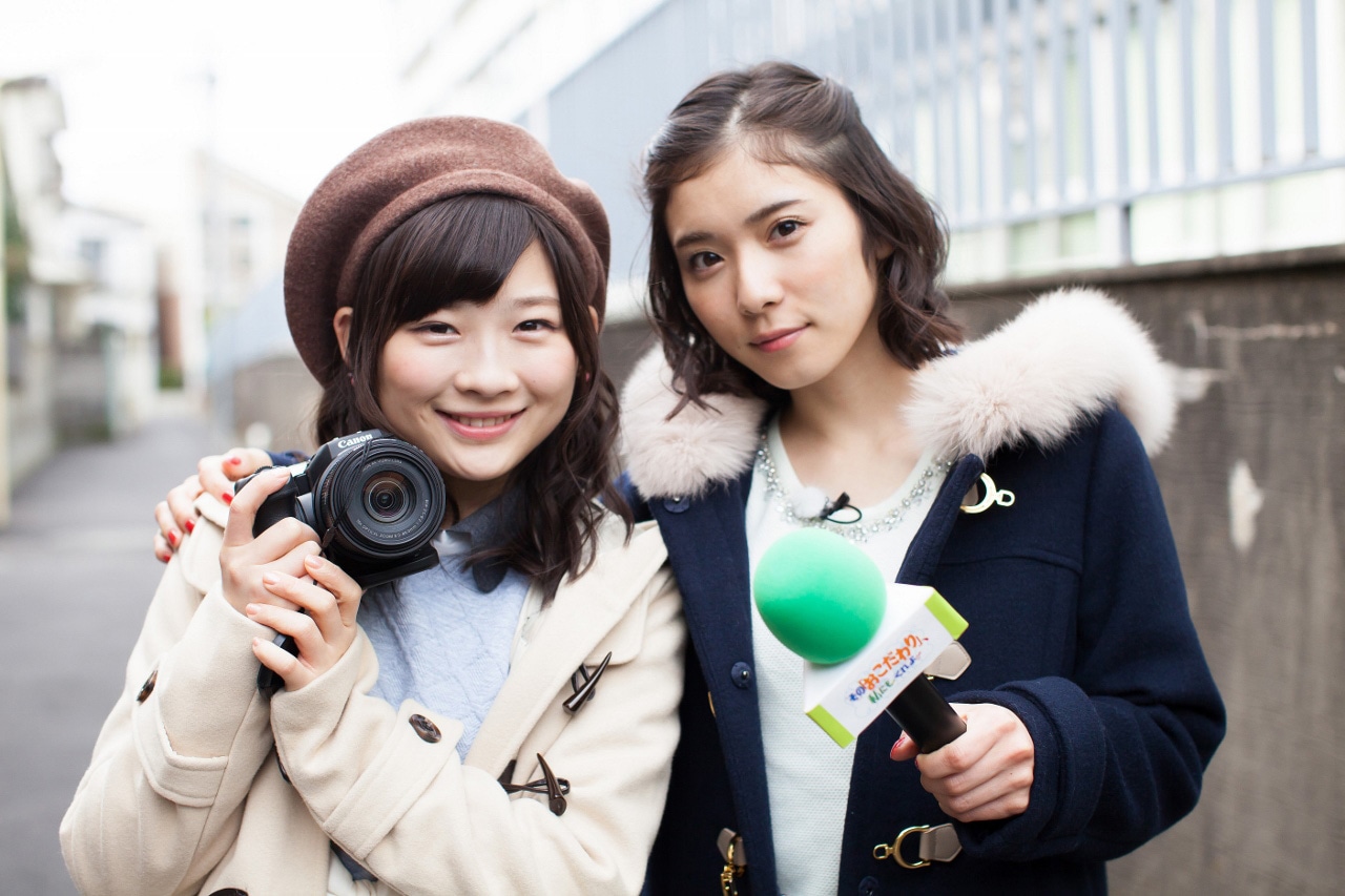 「その『おこだわり』、私にもくれよ!!」より、伊藤沙莉（左）と松岡茉優（右）。