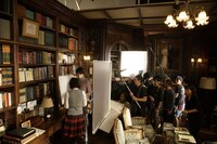 「高台家の人々」撮影現場の様子。