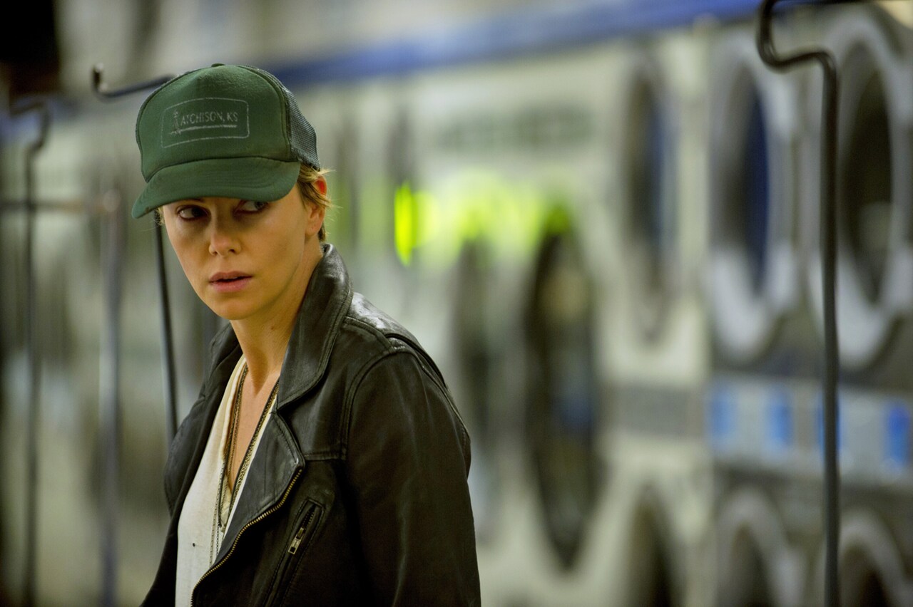 「マッドマックス」のC・セロンとN・ホルト再共演、「ダーク・プレイス」6月公開