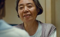 良多の母・篠田淑子役の樹木希林。