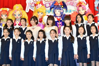 「映画プリキュアオールスターズ みんなで歌う♪奇跡の魔法！」完成披露親子試写会の様子。