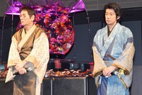 左から大杉漣、永瀬正敏。