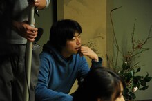 「ぼくたちの家族」監督の石井裕也。