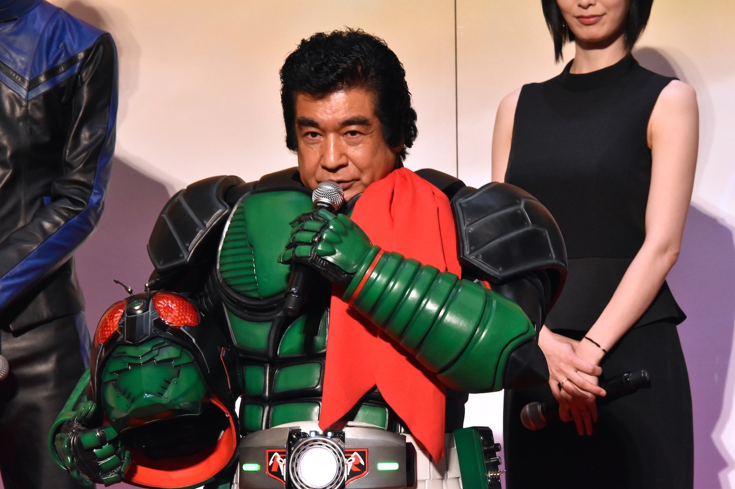 藤岡弘、