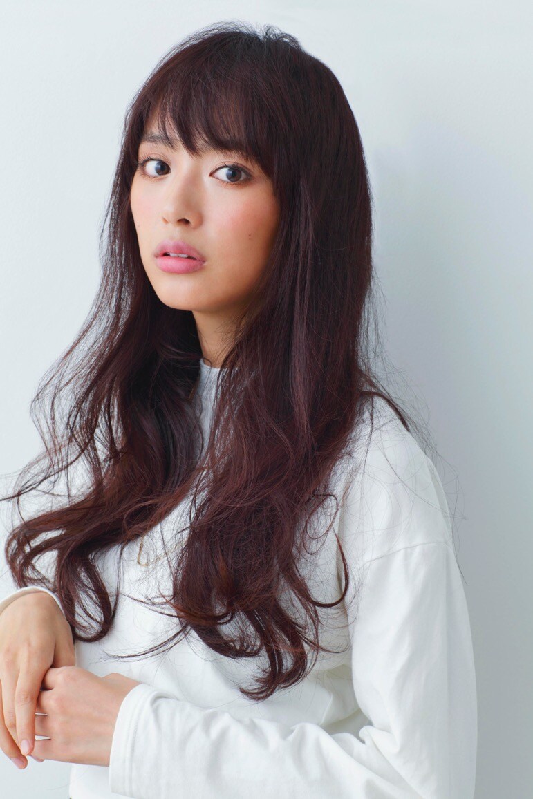 内田理央 - 内田理央、「Bros.マックスマン」竜星涼の変身シーンは