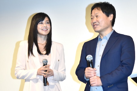 「更年奇的な彼女」プレミア試写会にて、左から藤原紀香、クァク・ジェヨン。