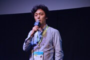 SXSW 2016にて「アイアムアヒーロー」舞台挨拶に登壇した佐藤信介。
