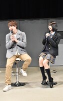 藤田富（左）と武田玲奈（右）。