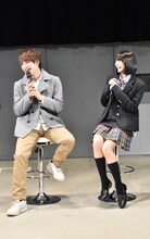 藤田富（左）と武田玲奈（右）。
