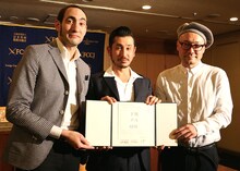 「下衆の愛」記者会見にて、左からアダム・トレル、渋川清彦、内田英治。