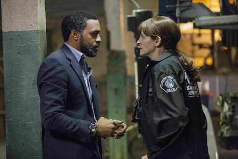 「シークレット・アイズ」 (c)2015 STX Productions,LLC.All rights reserved.