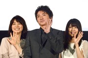 左から石田ゆり子、藤原竜也、有村架純。