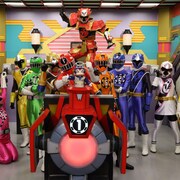 「ニンニンジャーVSトッキュウジャー」BD&DVD発売、メイキング収めた豪華版も
