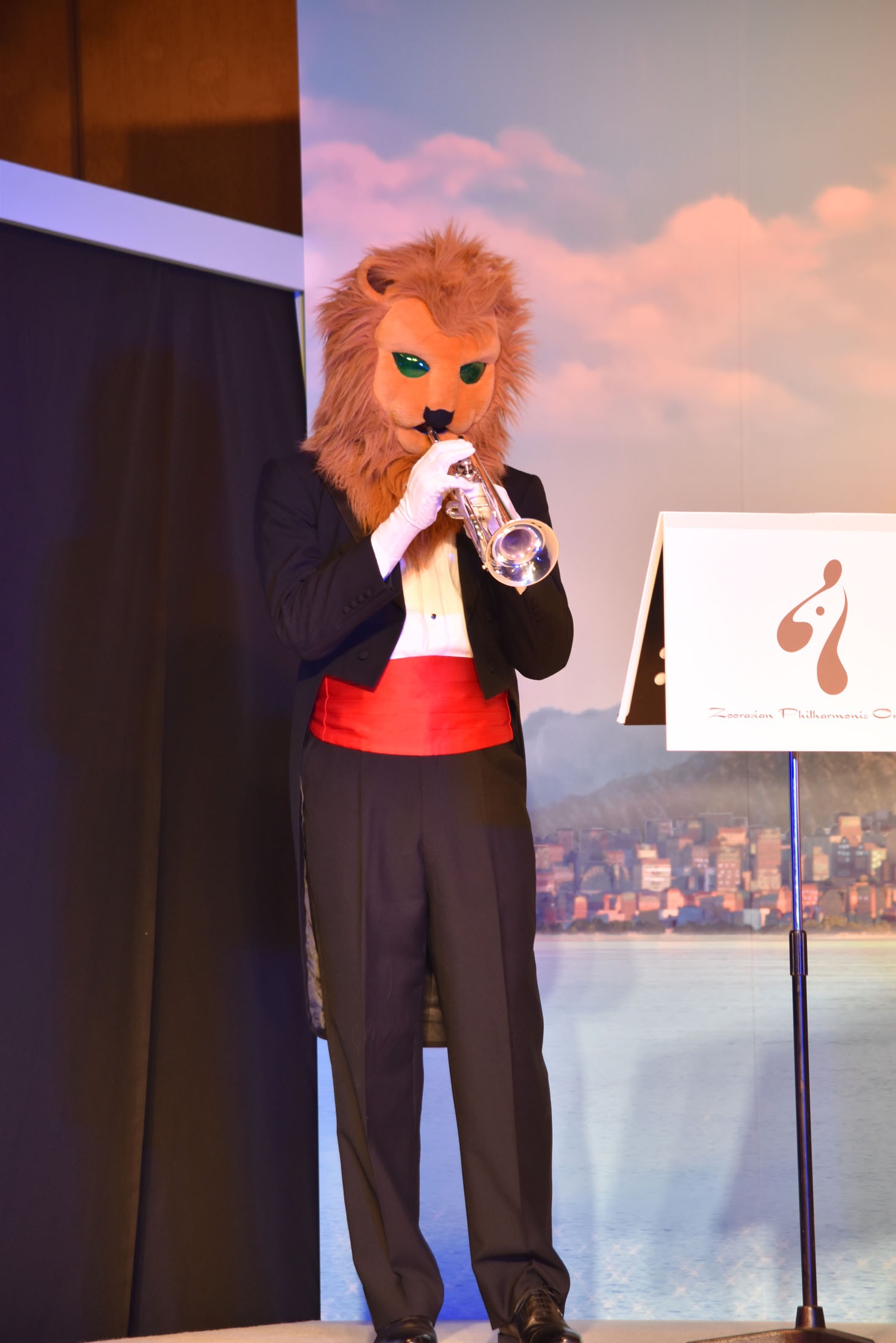 ズーラシアンブラスによる演奏の様子。