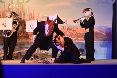 ズーラシアンブラスによる演奏の様子。