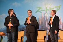 左からバイロン・ハワード、リッチ・ムーア、クラーク・スペンサー。