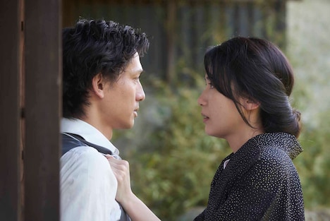 「花芯」 (c)2016「花芯」製作委員会