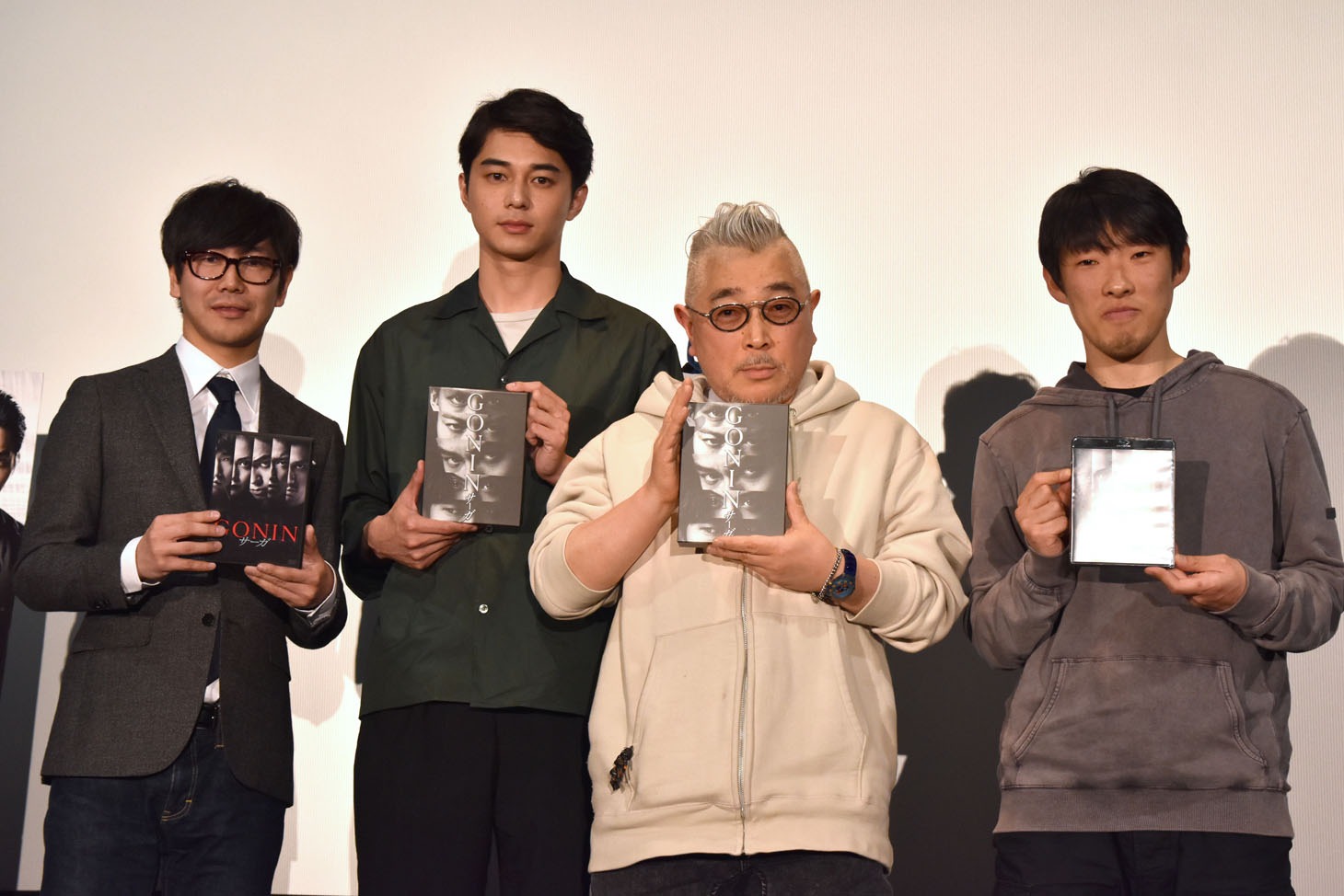 左から中井圭、東出昌大、石井隆、松江哲明。