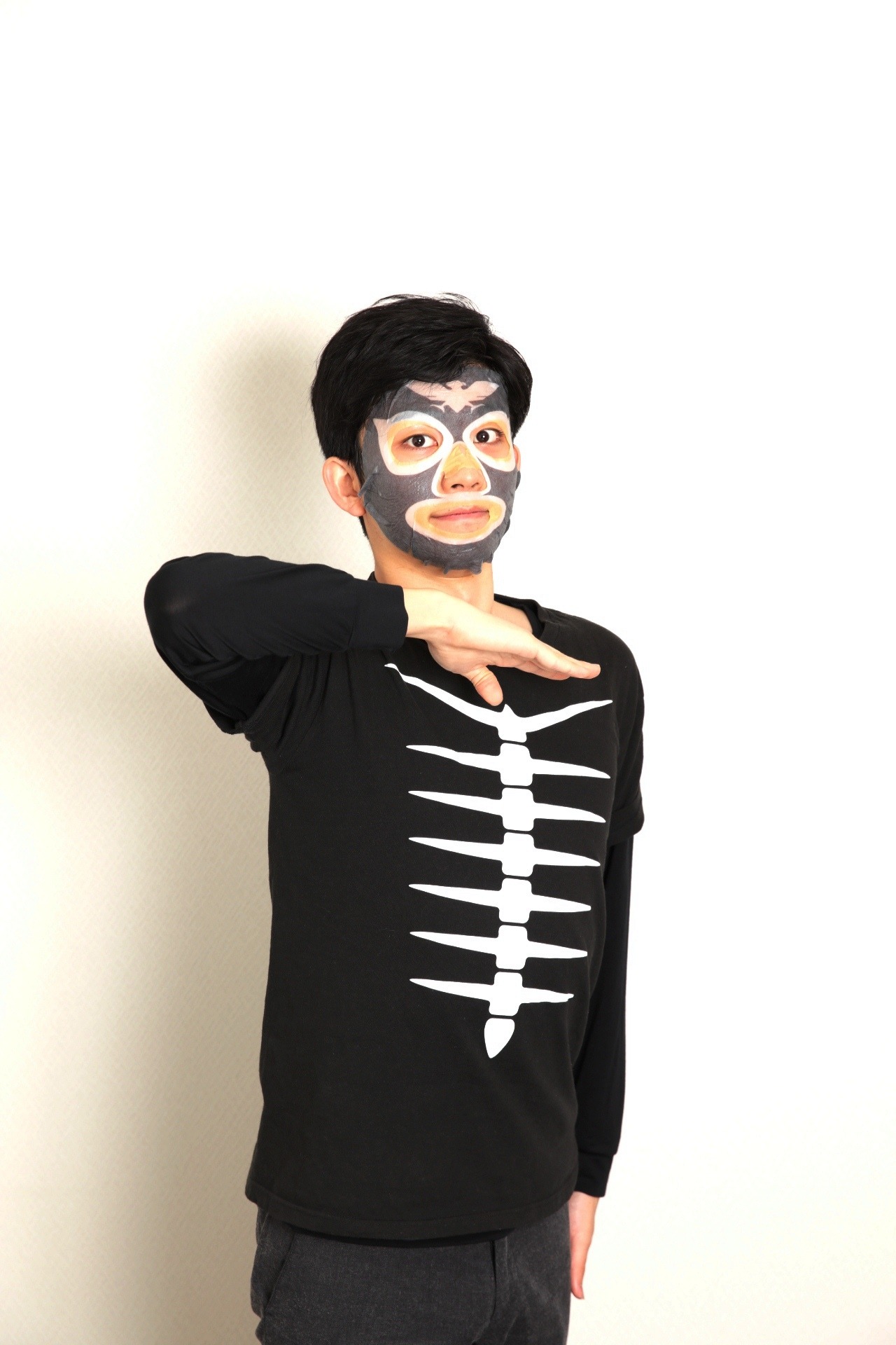 ショッカー戦闘員FACE PACK着用図 (c)石森プロ・東映