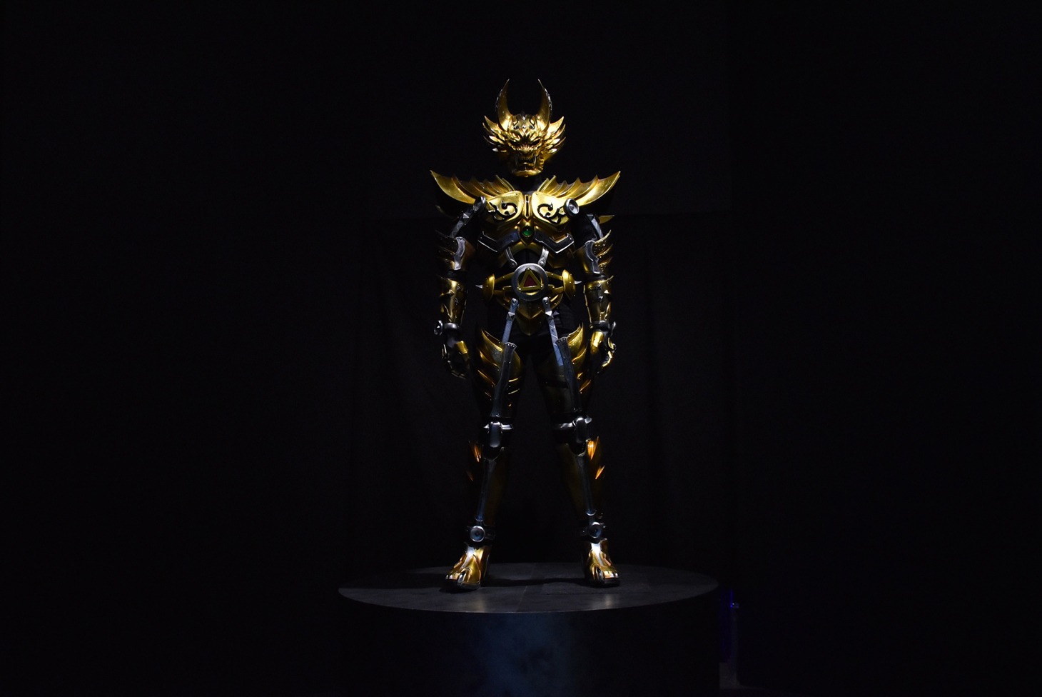 東北新社のブースでの「牙狼＜GARO＞」シリーズの展示風景。