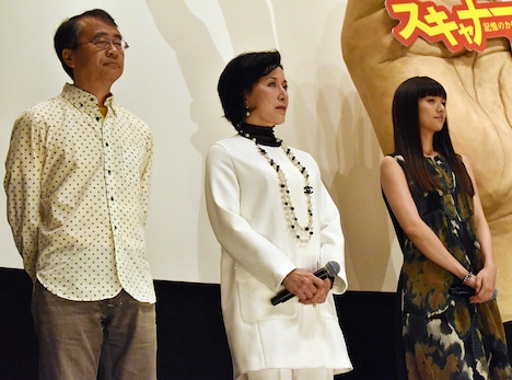 「スキャナー 記憶のカケラをよむ男」完成披露舞台挨拶より、左から金子修介、高畑淳子、木村文乃。