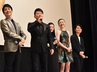 「スキャナー 記憶のカケラをよむ男」完成披露舞台挨拶の様子。