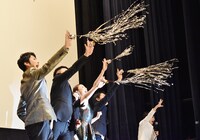 「スキャナー 記憶のカケラをよむ男」完成披露舞台挨拶の様子。