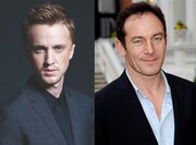 左からトム・フェルトン、ジェイソン・アイザックス。