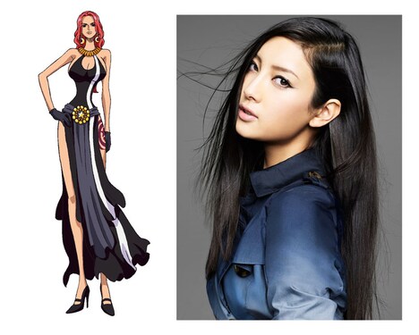 左からバカラ、菜々緒。