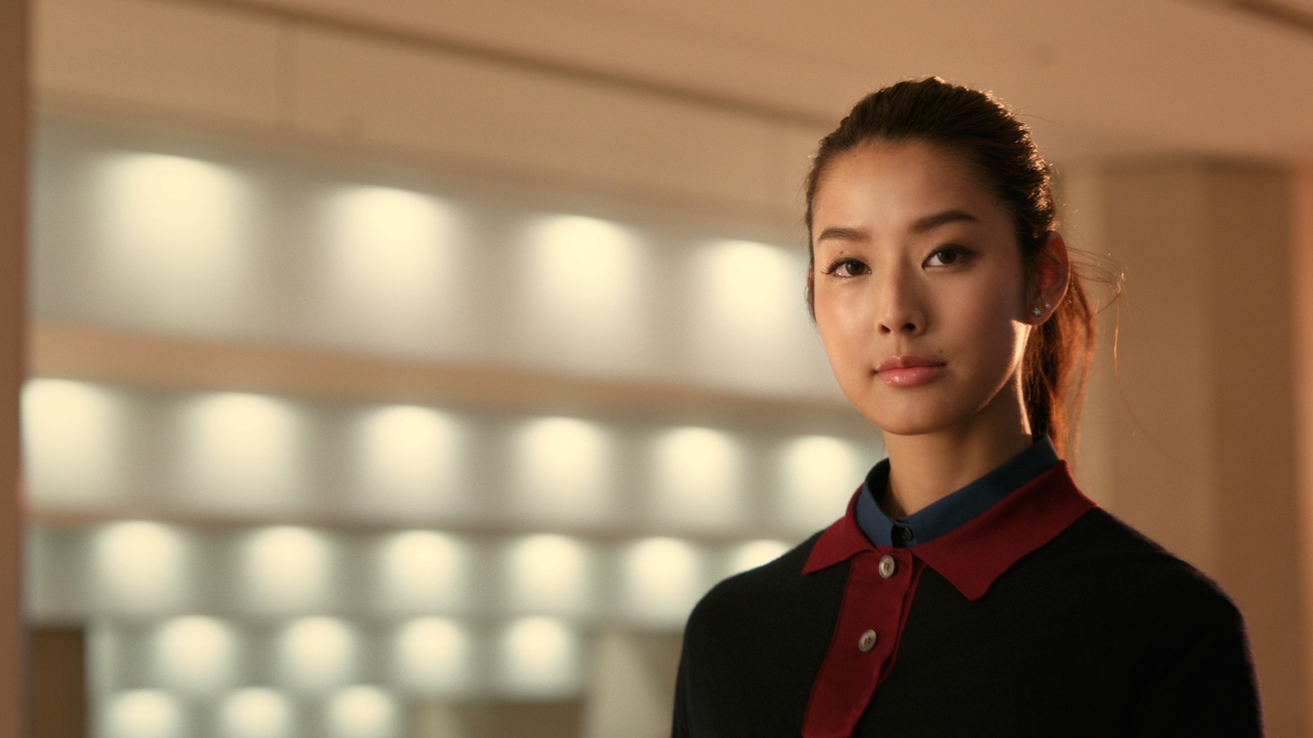 KOSE 70th Anniversary「Tokyo Seven Days」より、すみれ。