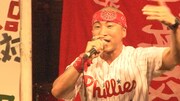 「さとにきたらええやん」より、音楽を担当したSHINGO★西成。
