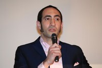 アダム・トレル