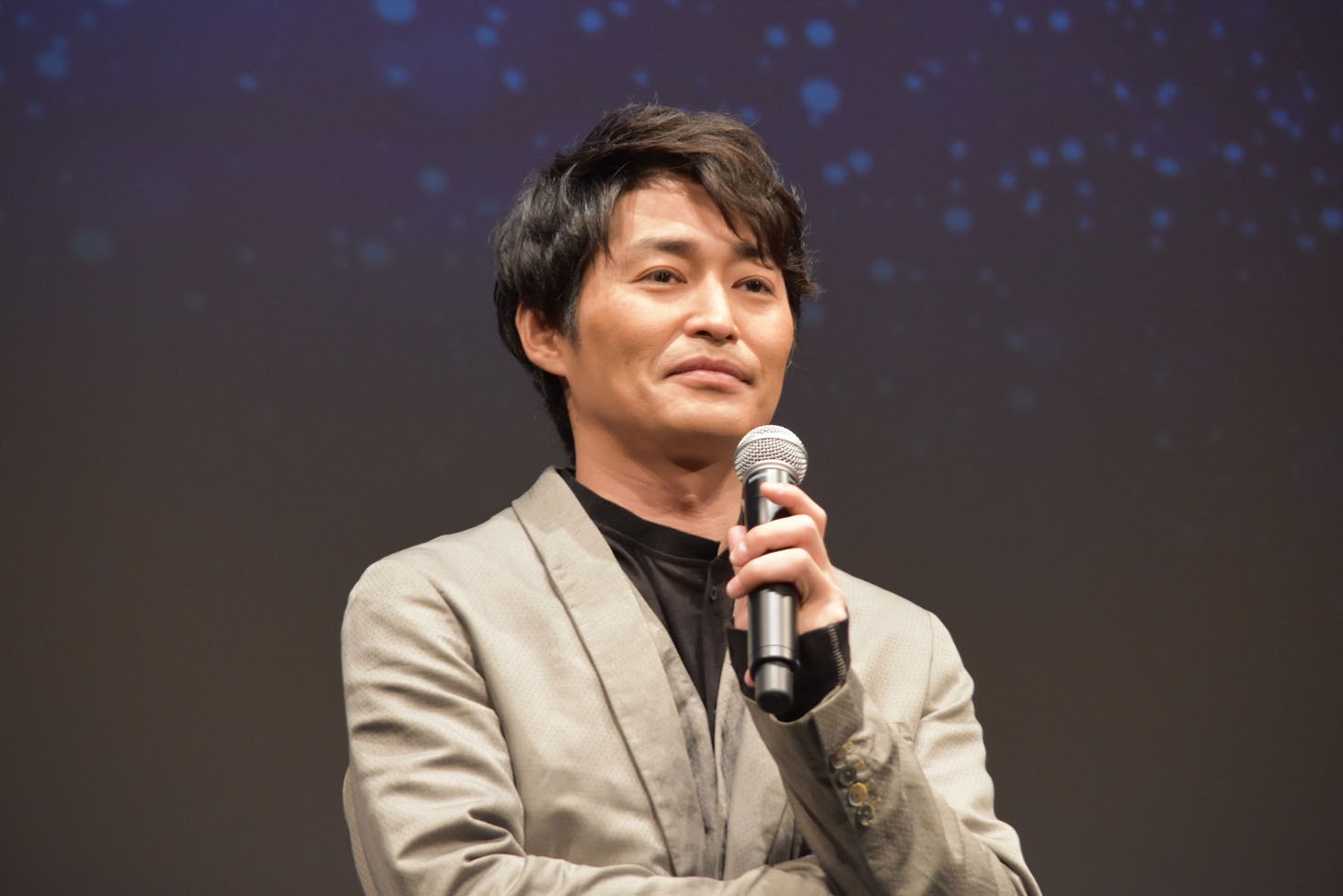 安田顕