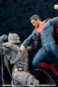 左からARTFX+ バットマン DAWN OF JUSTICE、ARTFX+ スーパーマン DAWN OF JUSTICE。