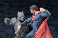 左からARTFX+ バットマン DAWN OF JUSTICE、ARTFX+ スーパーマン DAWN OF JUSTICE。