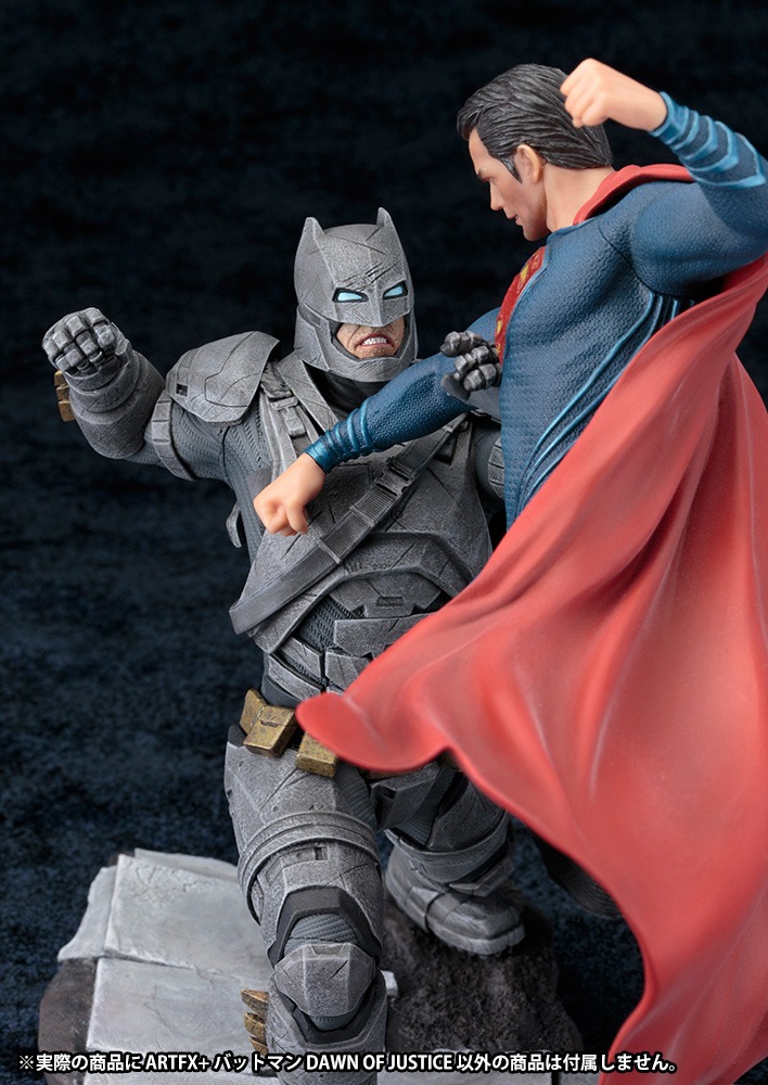左からARTFX+ バットマン DAWN OF JUSTICE、ARTFX+ スーパーマン DAWN OF JUSTICE。