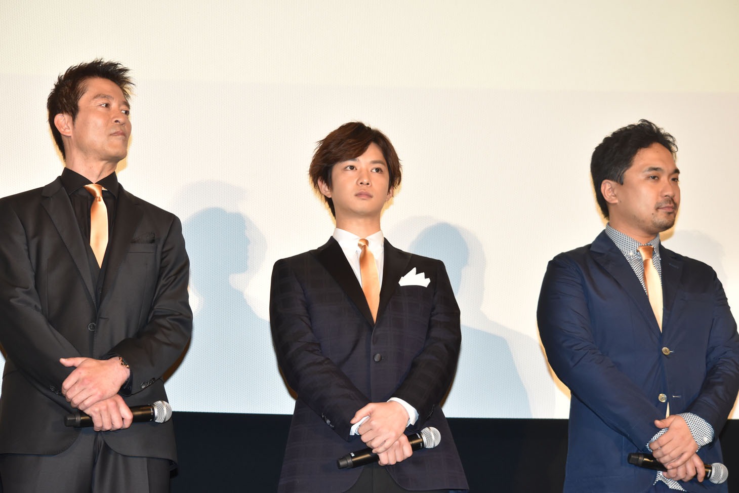 左から寺脇康文、千葉雄大、橋本一郎。