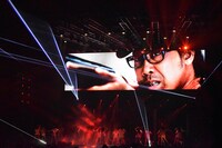 「GirlsAward 2016 SPRING / SUMMER」より、「アイアムアヒーロー」スペシャルステージの様子。