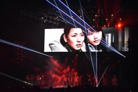 「GirlsAward 2016 SPRING / SUMMER」より、「アイアムアヒーロー」スペシャルステージの様子。