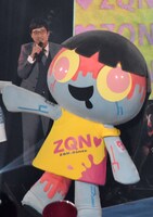 「GirlsAward 2016 SPRING / SUMMER」より、「アイアムアヒーロー」のキャラクター、ZQNちゃん。