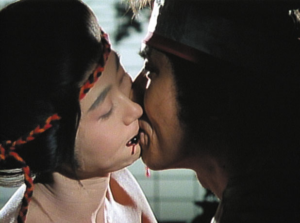 「くノ一忍法帖II 聖少女の秘宝」より、大友忍法“とかげ舌”。(c)1992 すみかわフィルムアーツ