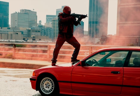 「トリプル9 裏切りのコード」 (c)2015 999 Holdings, LLC