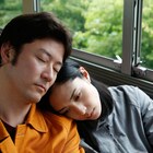深津絵里×浅野忠信共演、黒沢清が夫婦の旅路描く「岸辺の旅」BD/DVD発売