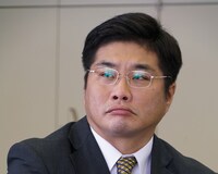 「シン・ゴジラ」より、保守第一党政調副会長役の松尾諭。