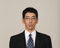 「シン・ゴジラ」より、経済産業省官僚役の野間口徹。