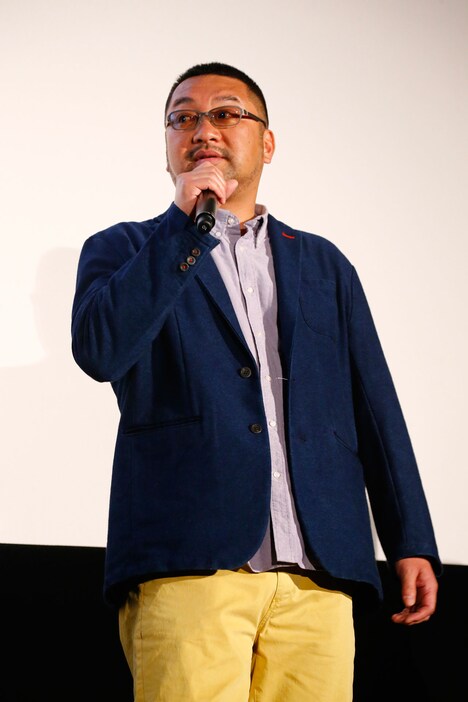 「関西ジャニーズJr.の目指せ♪ドリームステージ！」公開初日舞台挨拶に登壇した服部大二。