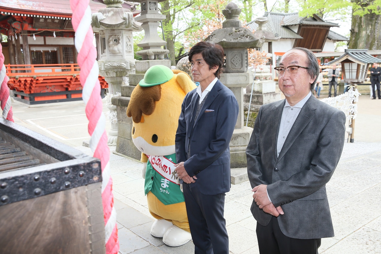 「64-ロクヨン-」ヒット祈願イベントの様子。