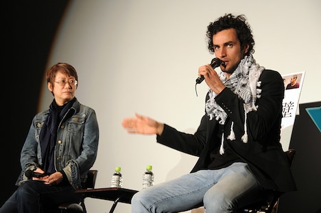 「オマールの壁」初日舞台挨拶の様子。